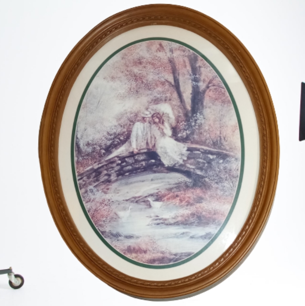 Homco 1981 Romantic Couple Oval Picture Faux Wood Wall Decor #3276